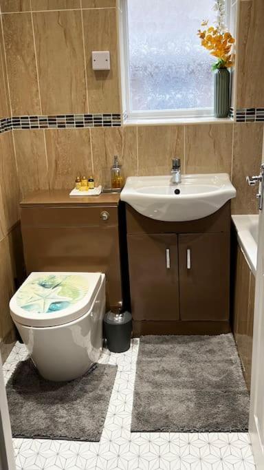 Cheerful 3 Bedroom Townhouse With Free Parking. Billericay Exterior foto